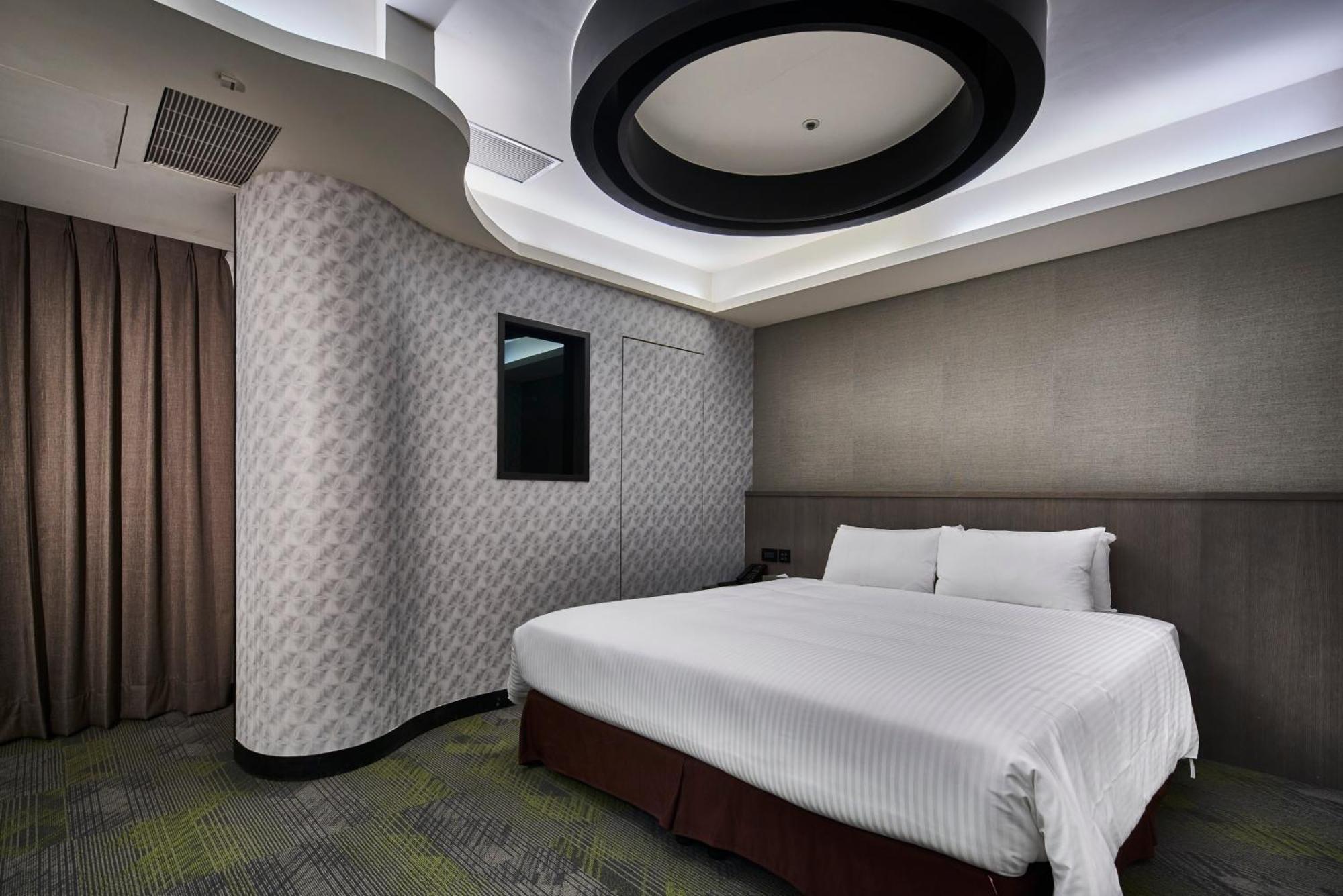 Kung Shang Design Hotel Kaohsiung Room photo